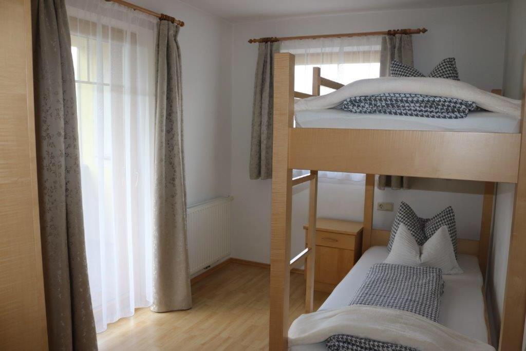 Landhaus Katharina Bis 12 Personen Mit Saunachalet Und Blick Auf Die Bergwelt Des Zillertals Hippach Bagian luar foto