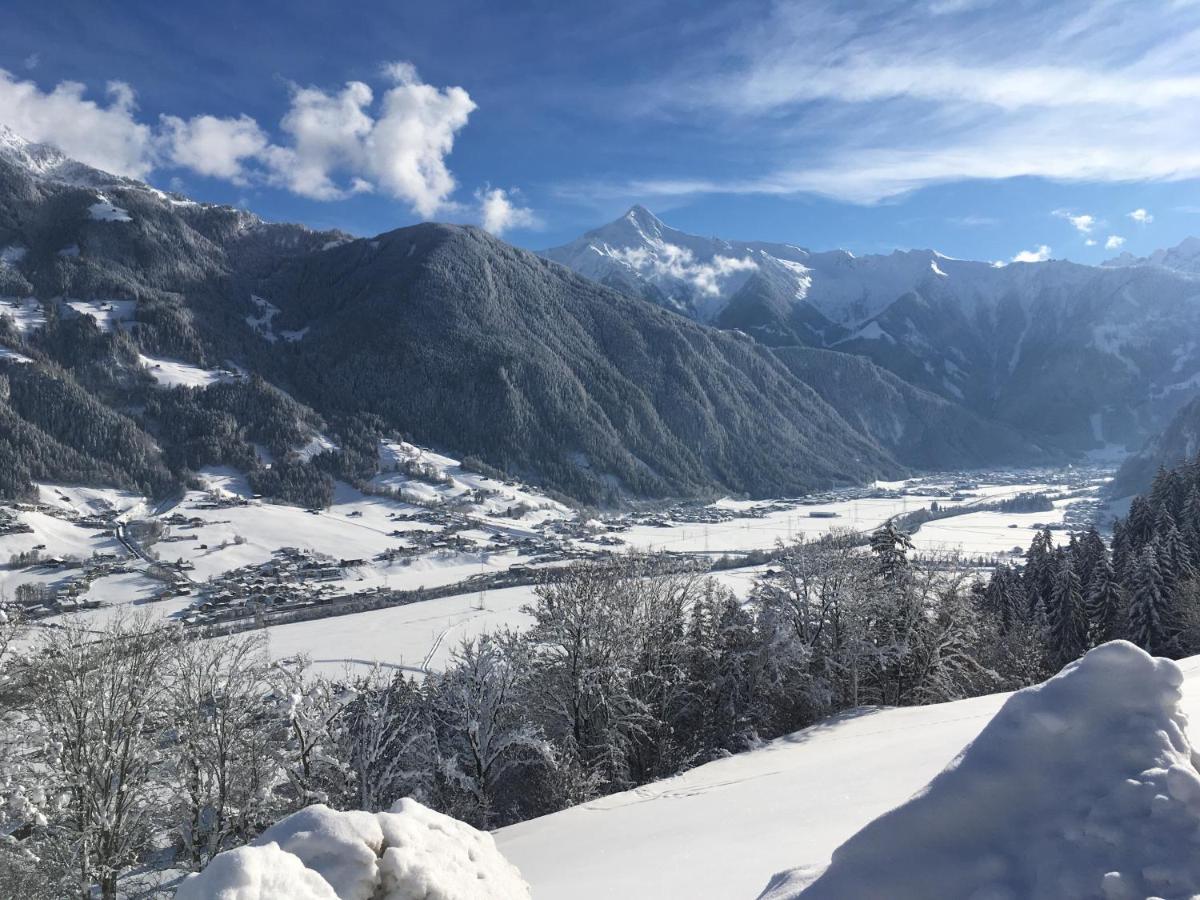 Landhaus Katharina Bis 12 Personen Mit Saunachalet Und Blick Auf Die Bergwelt Des Zillertals Hippach Bagian luar foto