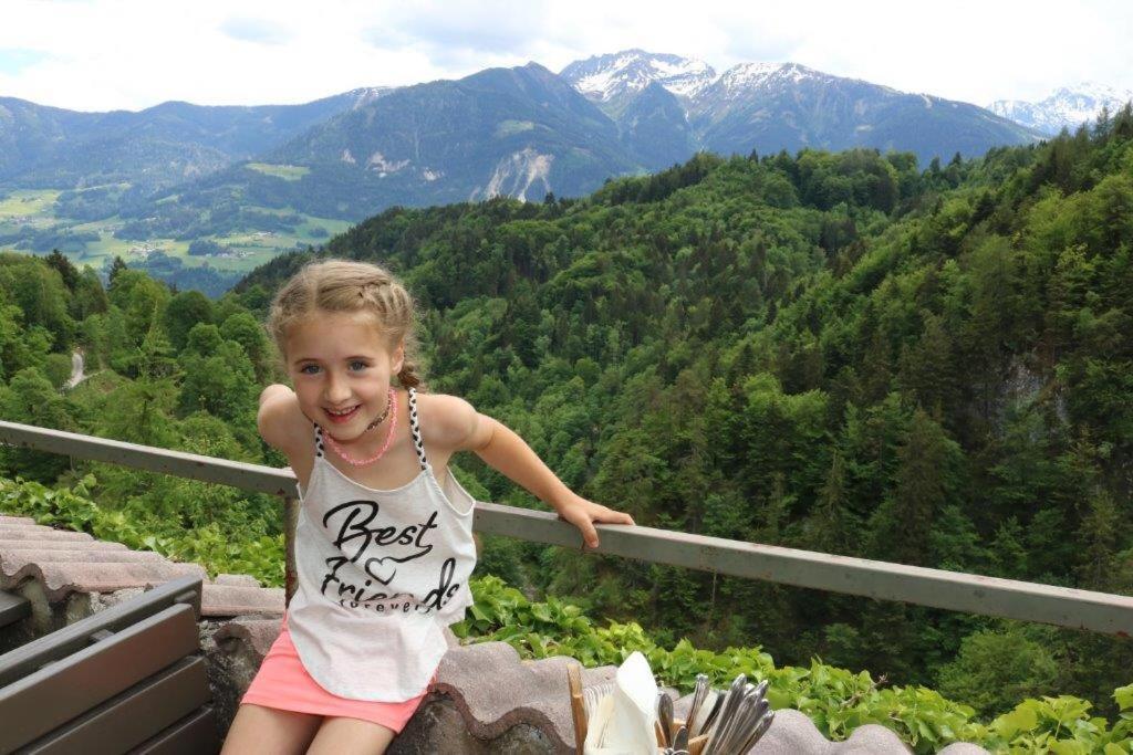 Landhaus Katharina Bis 12 Personen Mit Saunachalet Und Blick Auf Die Bergwelt Des Zillertals Hippach Bagian luar foto