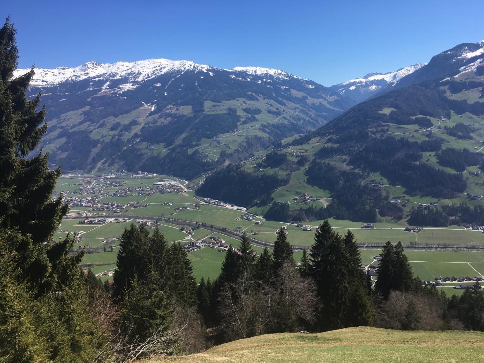 Landhaus Katharina Bis 12 Personen Mit Saunachalet Und Blick Auf Die Bergwelt Des Zillertals Hippach Bagian luar foto